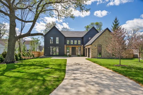 1180 Oak Ridge Dr, Glencoe, IL, 60022-1135 | Card Image