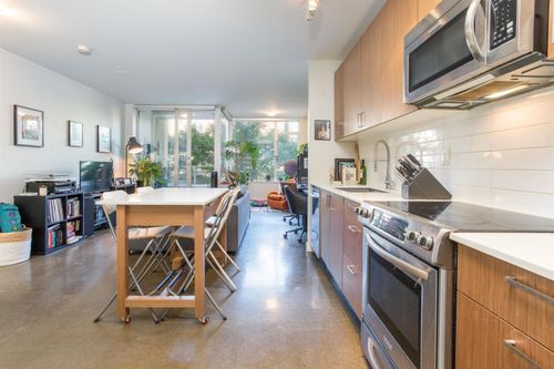 310-221 Union St, Vancouver, BC, V6A0B4 | Card Image