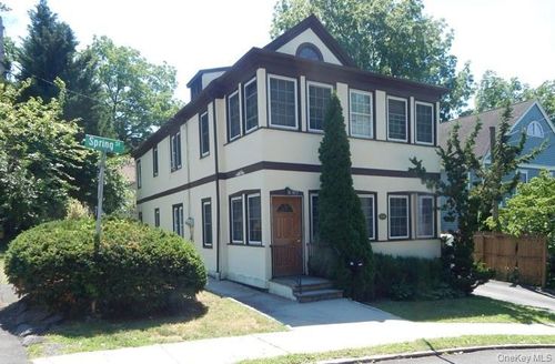 321 Spring St, Ossining, NY, 10562-5918 | Card Image