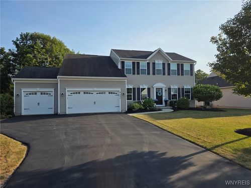 5854 Monaghan Ln, Clarence Ctr, NY, 14032-9412 | Card Image