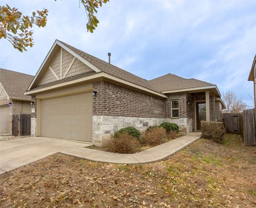 615 Stampede Rd, San Marcos, TX, 78666-2754 | Card Image