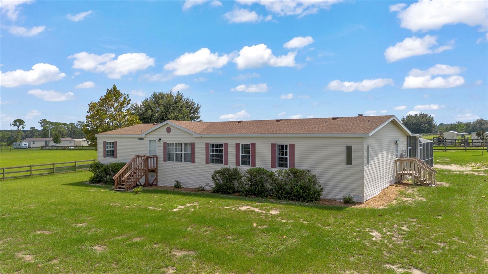 152nd Place Rd, Weirsdale, FL 32195