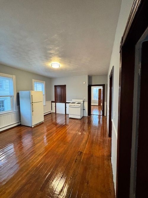apt-2-60 Fremont St, Providence, RI, 02906-3864 | Card Image