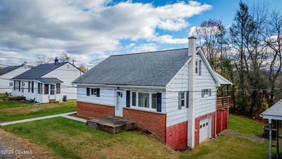 226 Spring Garden Avenue, House other with 2 bedrooms, 1 bathrooms and null parking in Bloomsburg PA | Image 3