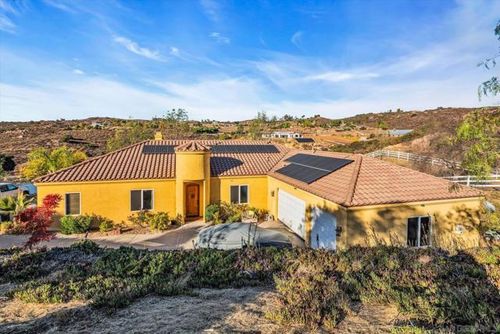 18763 Rangeland Rd, Ramona, CA, 92065-5823 | Card Image