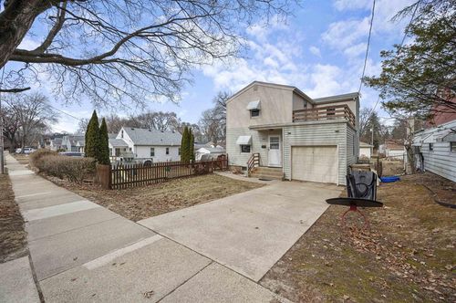 1842 Northwestern Ave, Madison, WI, 53704-3418 | Card Image