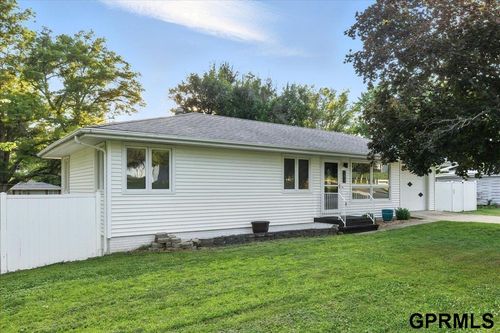706 Howland St, Emerson, IA, 51533-3033 | Card Image