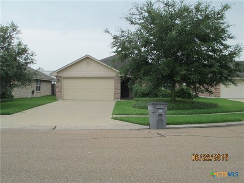110 Jocelyn Cir, Victoria, TX, 77901-2420 | Card Image