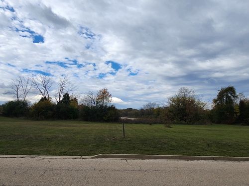 436 Megan Pl, Winthrop Harbor, IL, 60096-1059 | Card Image