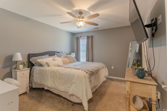 B - 5322 Dauby Dr, Condo with 3 bedrooms, 2 bathrooms and null parking in Evansville IN | Image 20