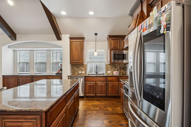 218 Calvert Dr, House other with 4 bedrooms, 3 bathrooms and null parking in Midlothian TX | Image 4