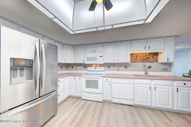 C511 - 3609 S Banana River Blvd, Condo with 2 bedrooms, 2 bathrooms and null parking in Cocoa Beach FL | Image 22