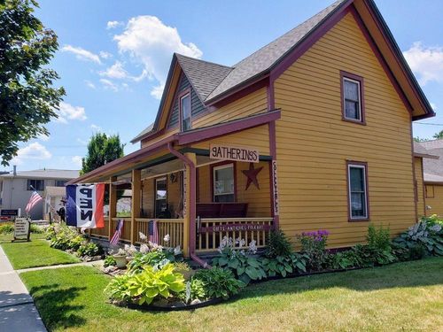 5454 Main St, Lexington, MI, 48450-9384 | Card Image