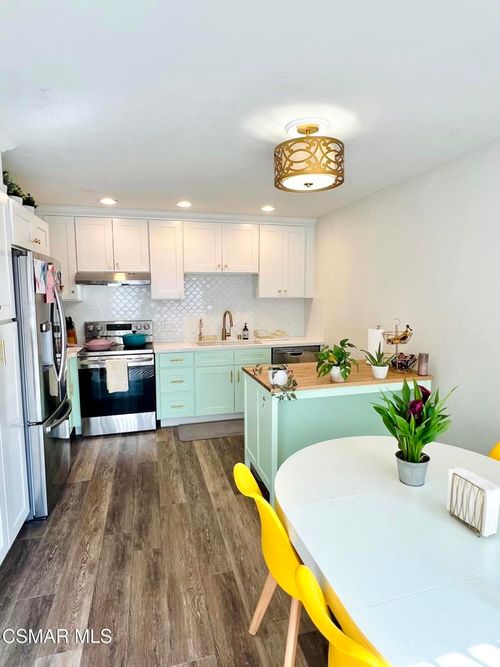2194 Dawn Ct, Thousand Oaks, CA, 91362 | Card Image