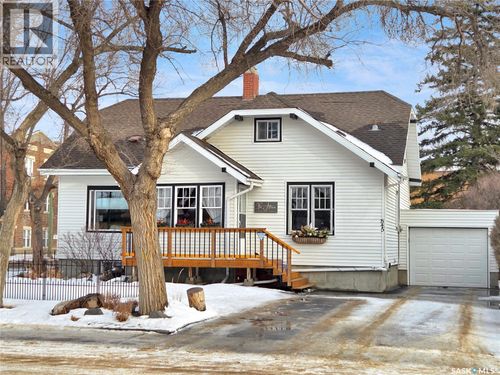 845 Alder Ave, Moose Jaw, SK, S6H0X7 | Card Image