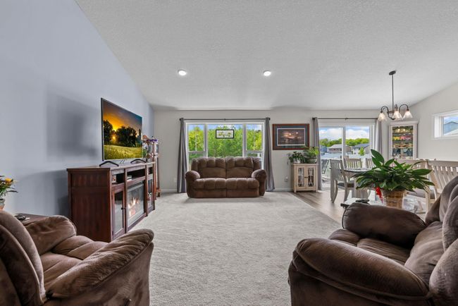 Living room view from entrance | Image 5
