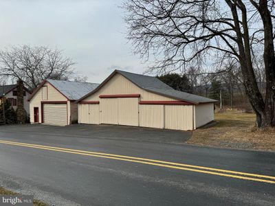 6991 Springhouse Road, House other with 5 bedrooms, 3 bathrooms and null parking in NEW TRIPOLI PA | Image 3