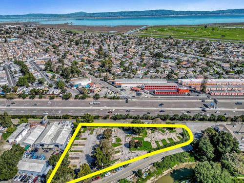 1893 Woodland Ave, East Palo Alto, CA, 94303-2247 | Card Image