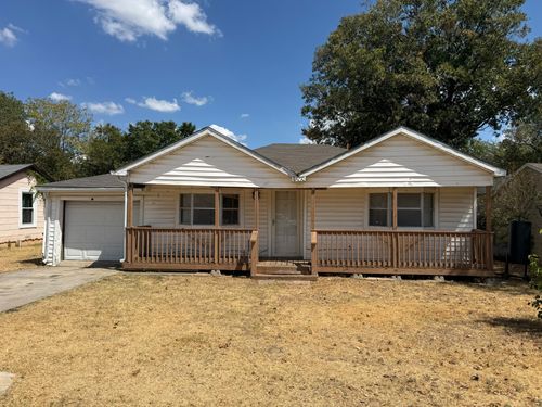 120 N Las Vegas Trl, White Settlement, TX, 76108-2126 | Card Image