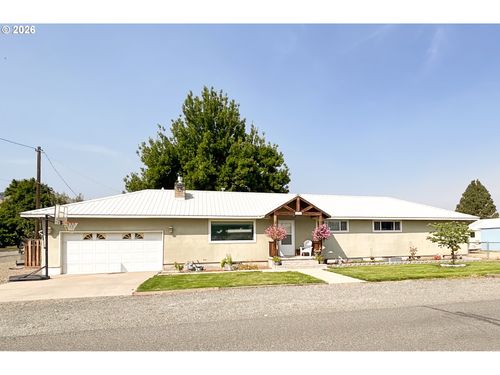 2305 16th St, Baker City, OR, 97814-2422 | Card Image