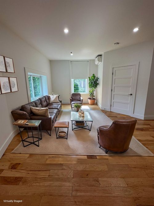 apt-8-4 Elliot St, Brattleboro, VT, 05301-3234 | Card Image