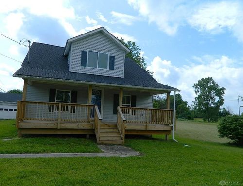 16 W Walnut St, Jeffersonville, OH, 43128-1075 | Card Image