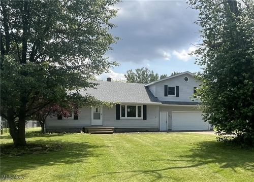 36833 Bauerdale Dr, Avon, OH, 44011-1805 | Card Image