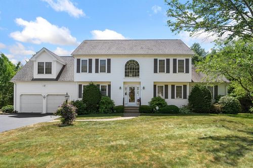 5 Gannett Way, Hopedale, MA, 01747-1449 | Card Image
