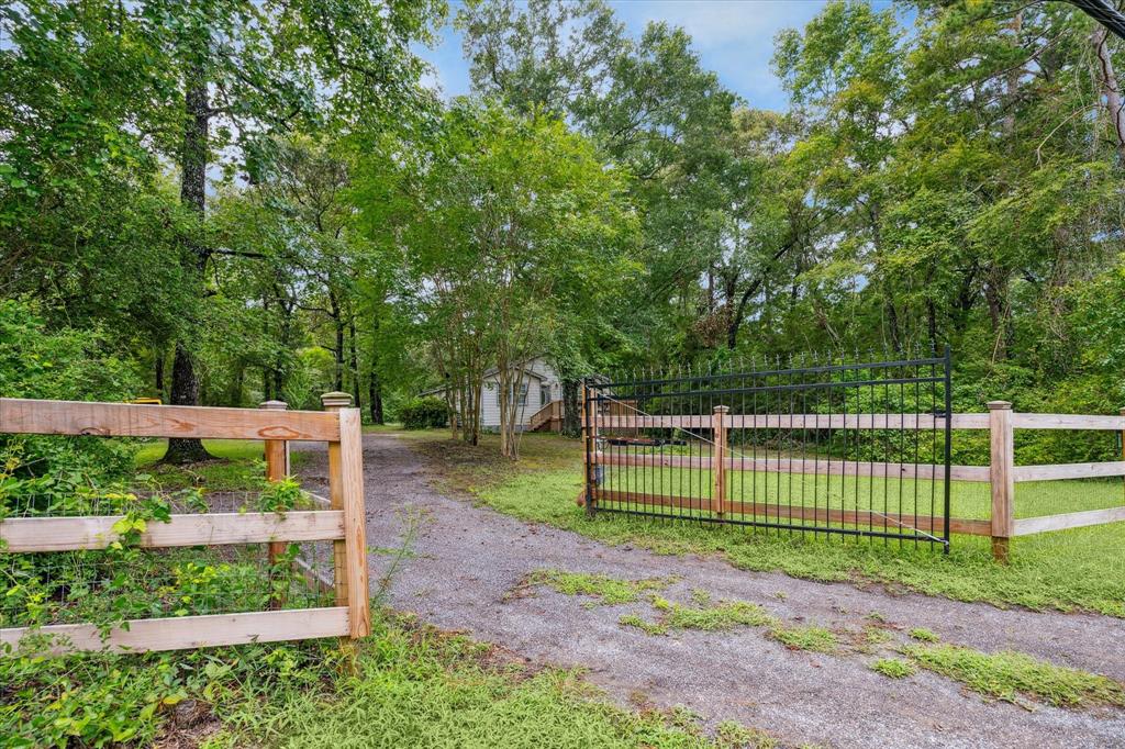Friartuck Dr, Montgomery, TX 77316