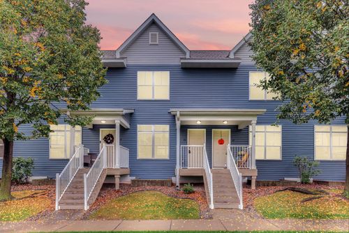 20 Hope Cir, Hudson, WI, 54016-8707 | Card Image