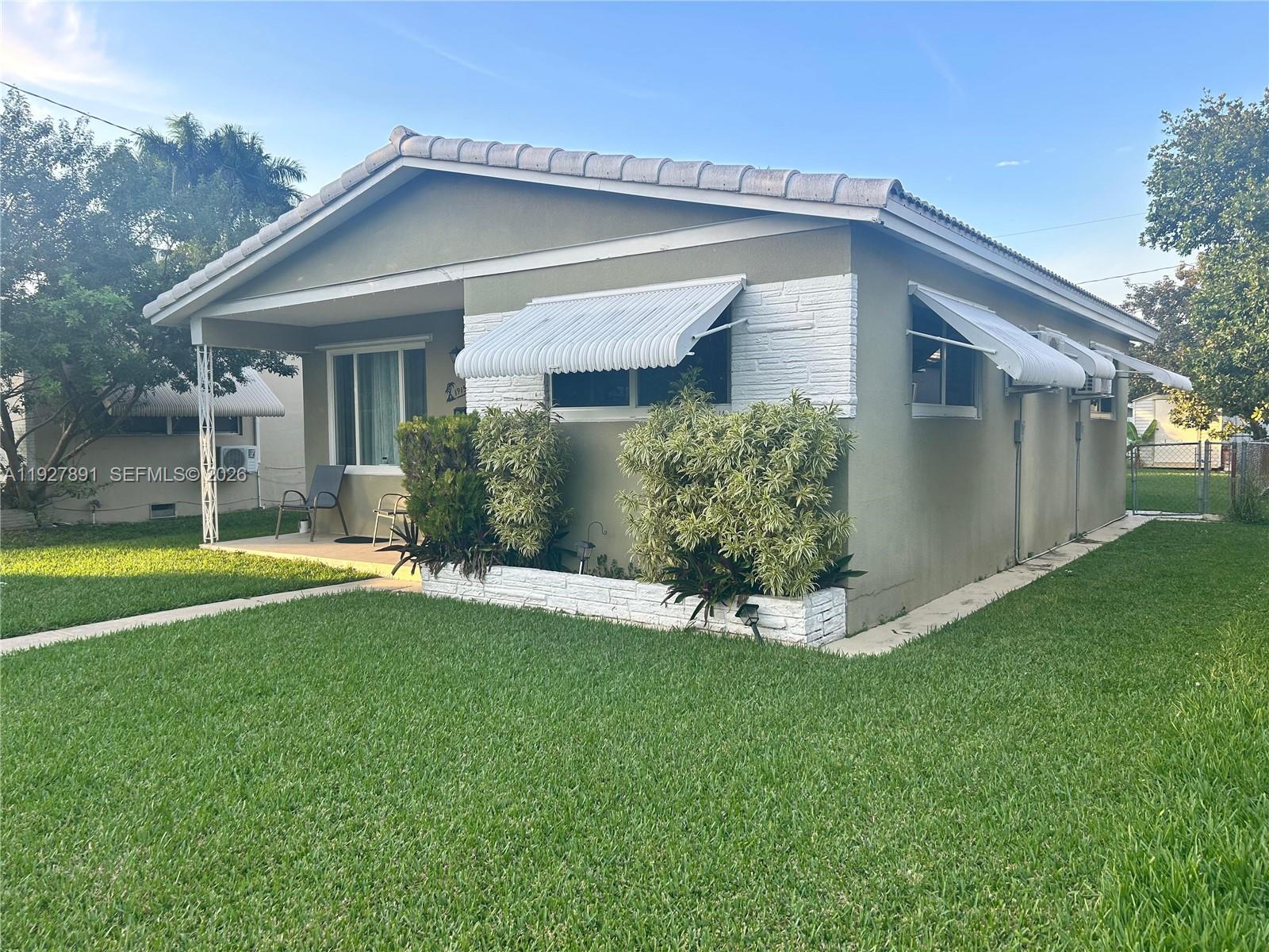 Residential in Hollywood 4