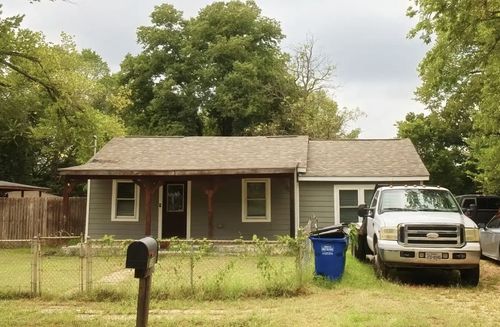 11319 Lyric Ln, Balch Springs, TX, 75180-3119 | Card Image