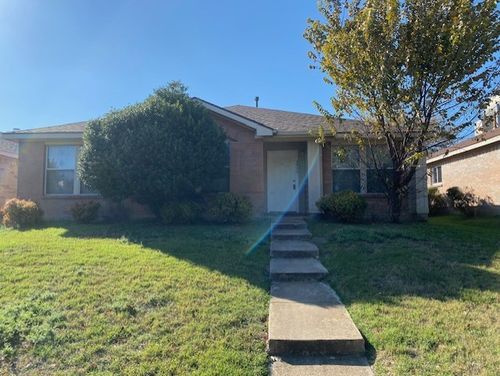 2937 Monticello Ln, Lancaster, TX, 75134-1988 | Card Image