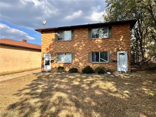 1637 East Ave, Akron, OH, 44314-2645 | Card Image