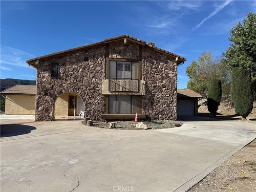 750 Woodlawn Ave, San Bernardino, CA, 92407-1028 | Card Image