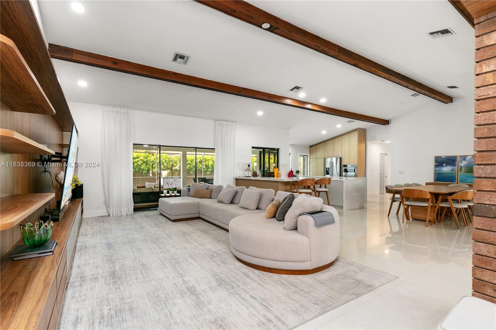 182nd Ter, Palmetto Bay, FL 33157