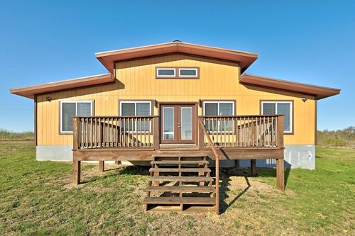 120 Loopsy Ln, Dale, TX, 78616-2331 | Card Image