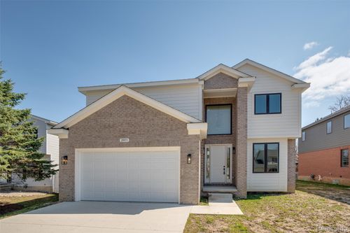 2911 Walsh Dr, Rochester Hills, MI, 48309-4328 | Card Image