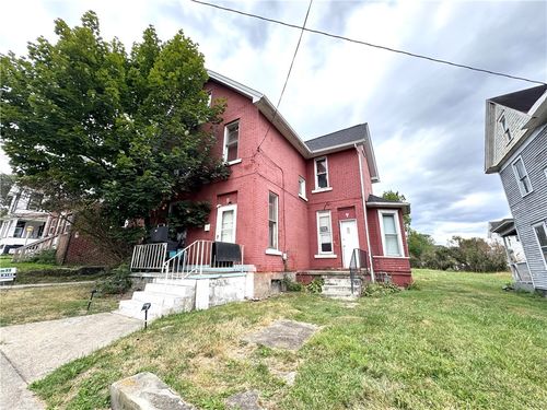 606 Court St, New Castle, PA, 16101-3502 | Card Image