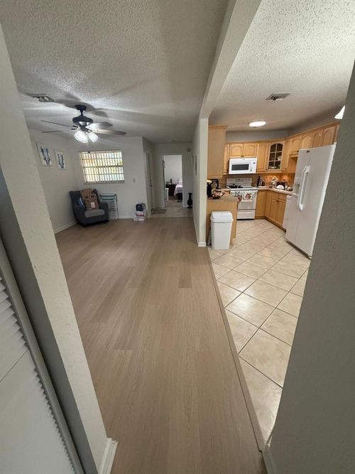 215-11101 Royal Palm Blvd, Coral Springs, FL, 33065-6844 | Card Image