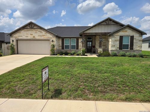 1595 Vista View Dr, Pleasanton, TX, 78064-2396 | Card Image