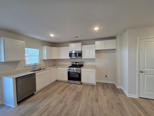 2061 Hillman Way, Roebuck, SC, 29376-2300 | Card Image