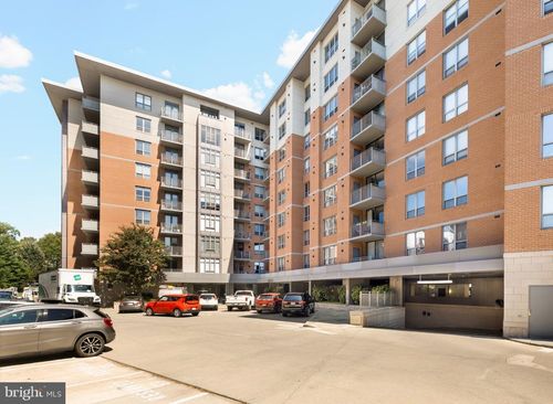 apt-111-3883 Connecticut Ave Nw, WASHINGTON, DC, 20008-4574 | Card Image