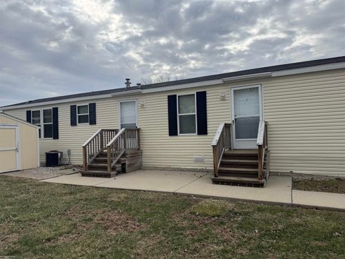 4539 Carlton Rd, Sterling Heights, MI, 48310-2015 | Card Image