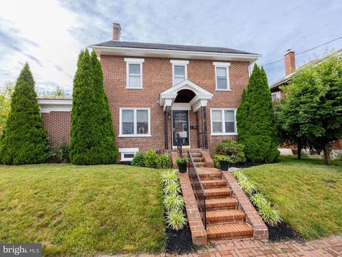 117 N Walnut St, BOYERTOWN, PA, 19512-1018 | Card Image