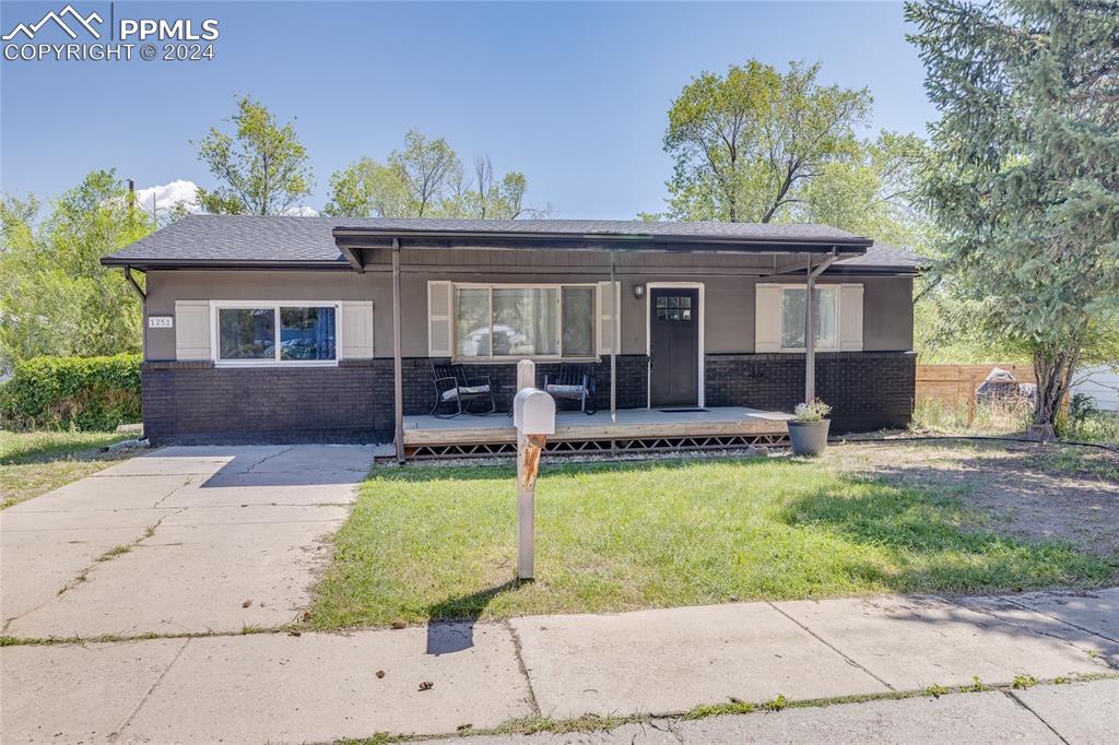 Tonka Ave, Colorado Springs, CO 80904