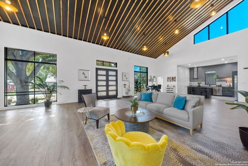 151 Brightwood Pl, San Antonio, TX, 78209-3348 | Card Image