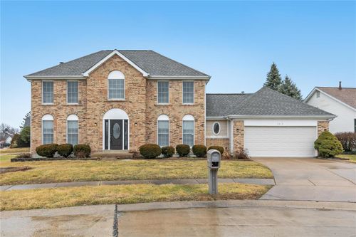 3814 Triple Crown, Florissant, MO, 63034 | Card Image