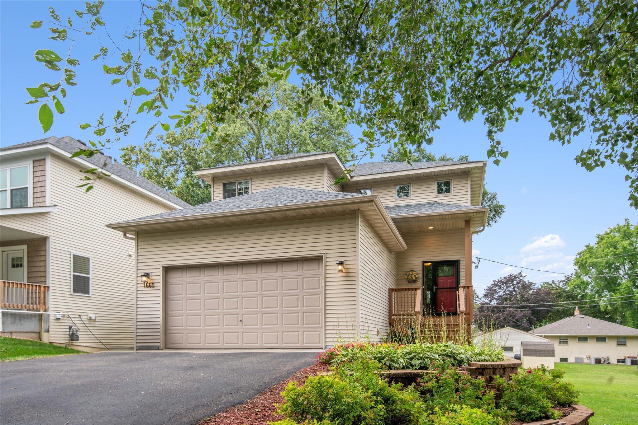 Hazelwood St, Saint Paul, MN 55106