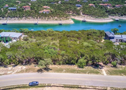 4601 Destination Way, Jonestown, TX, 78645-4672 | Card Image